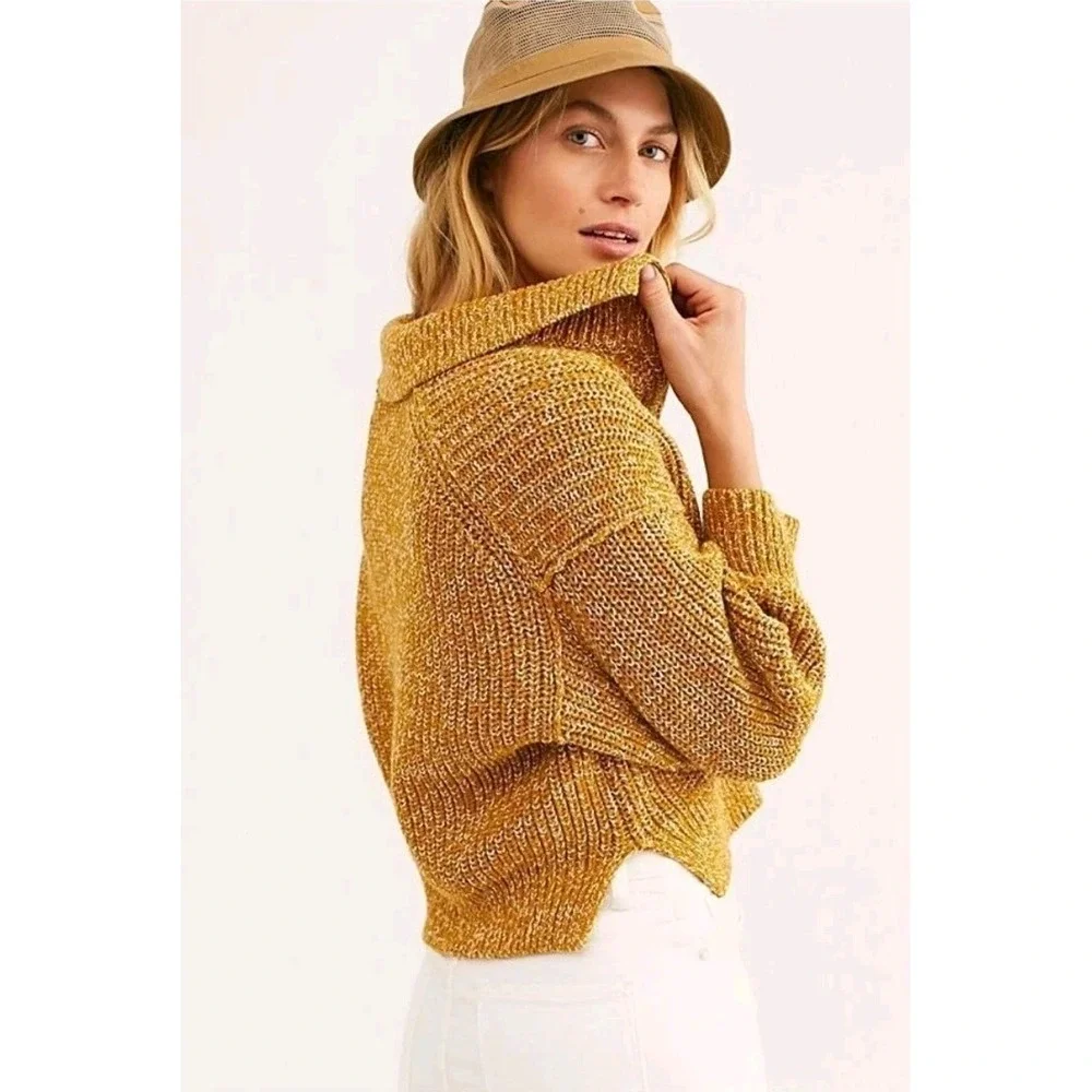 Free People Love This City Sweater V Neck Cropped Collar Yellow Gold Size XS